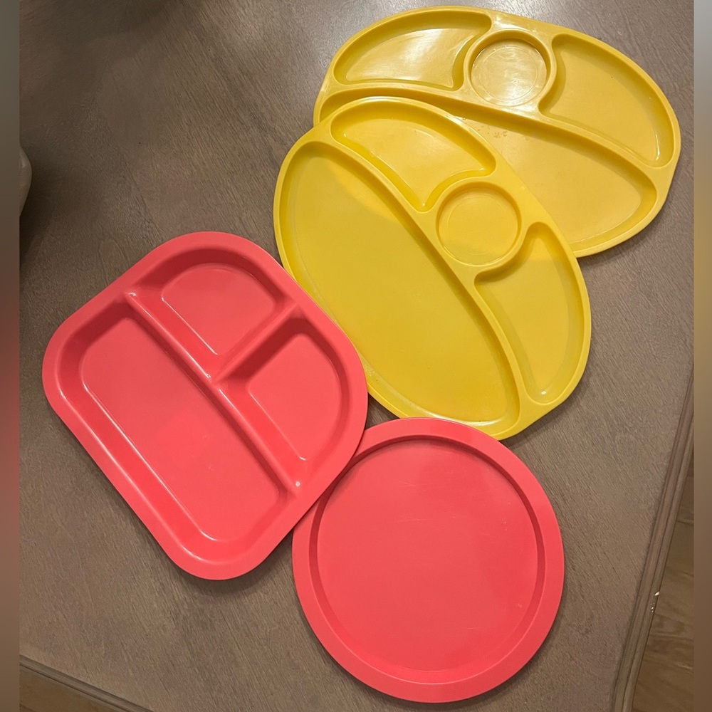 Bundle of Children’s Kids Divider Meal Food Dish Plates Set